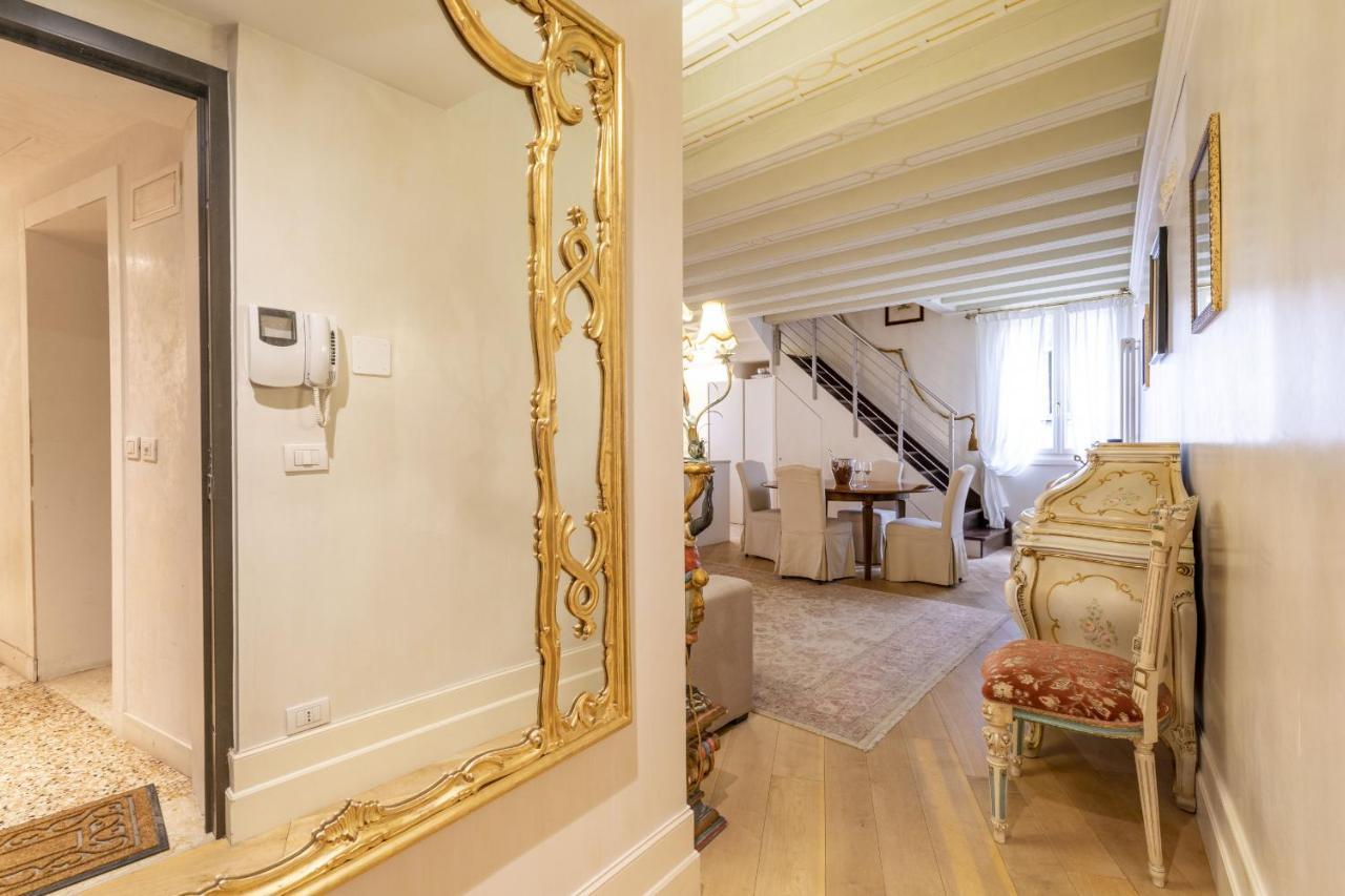 Gondola Luxury - Campo Santi Filippo E Giacomo By Wonderful Italy Venice Exterior photo