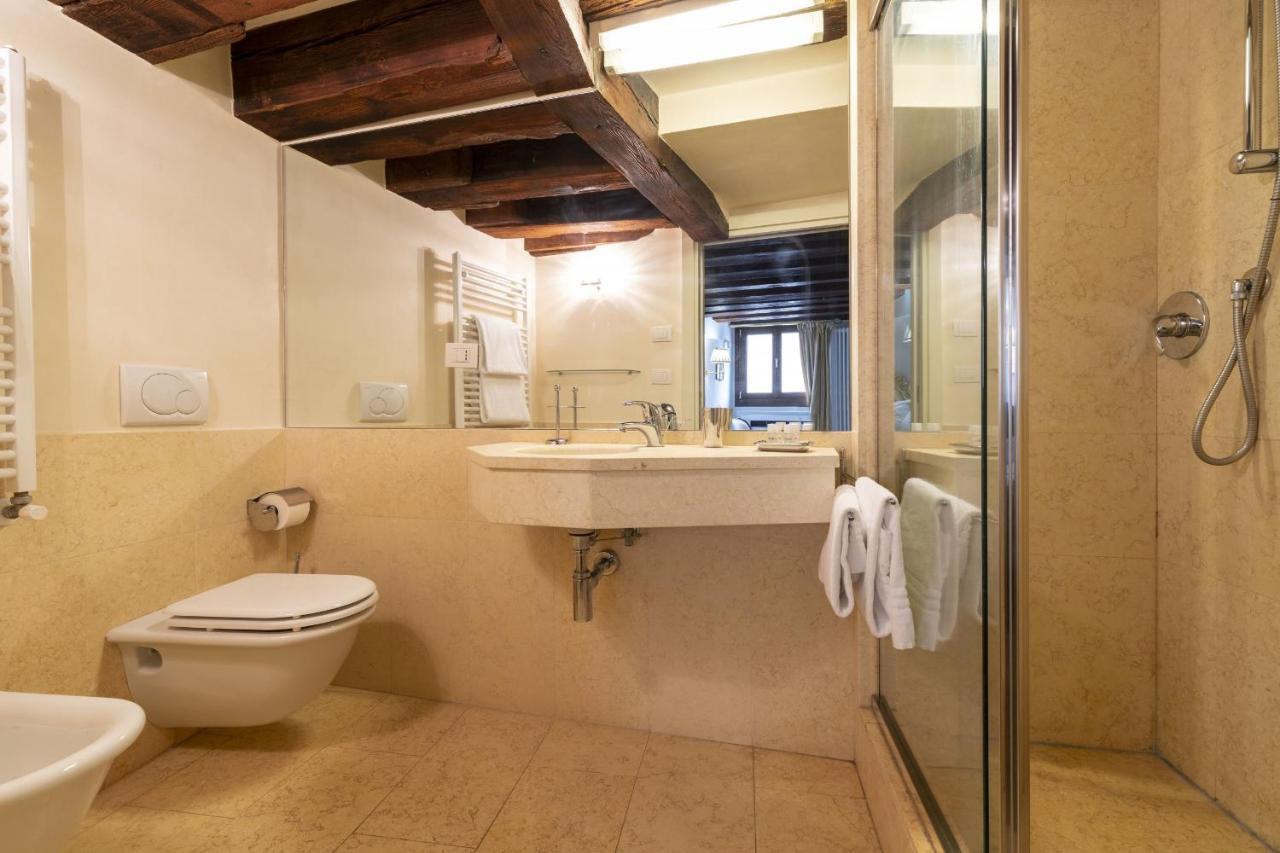 Gondola Luxury - Campo Santi Filippo E Giacomo By Wonderful Italy Venice Exterior photo